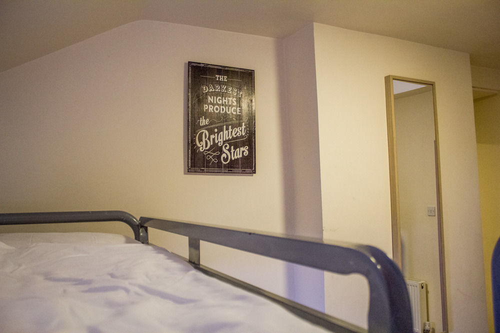 The Times Hostel - Camden Place Dublin Bagian luar foto